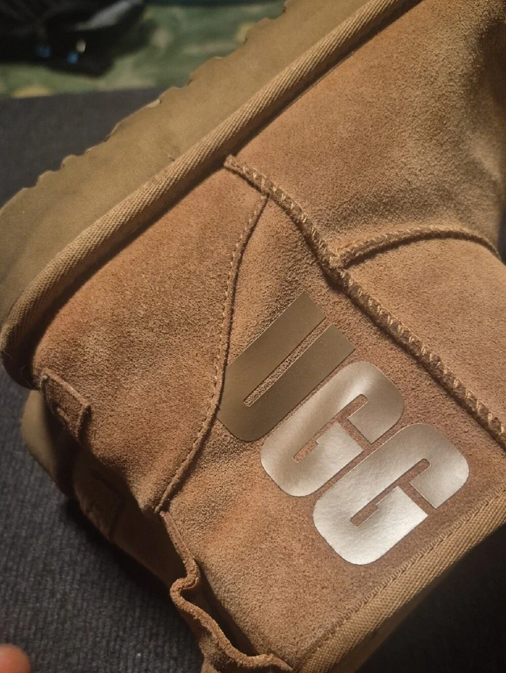 UGG Kids Short Suede Boots in Chestnut